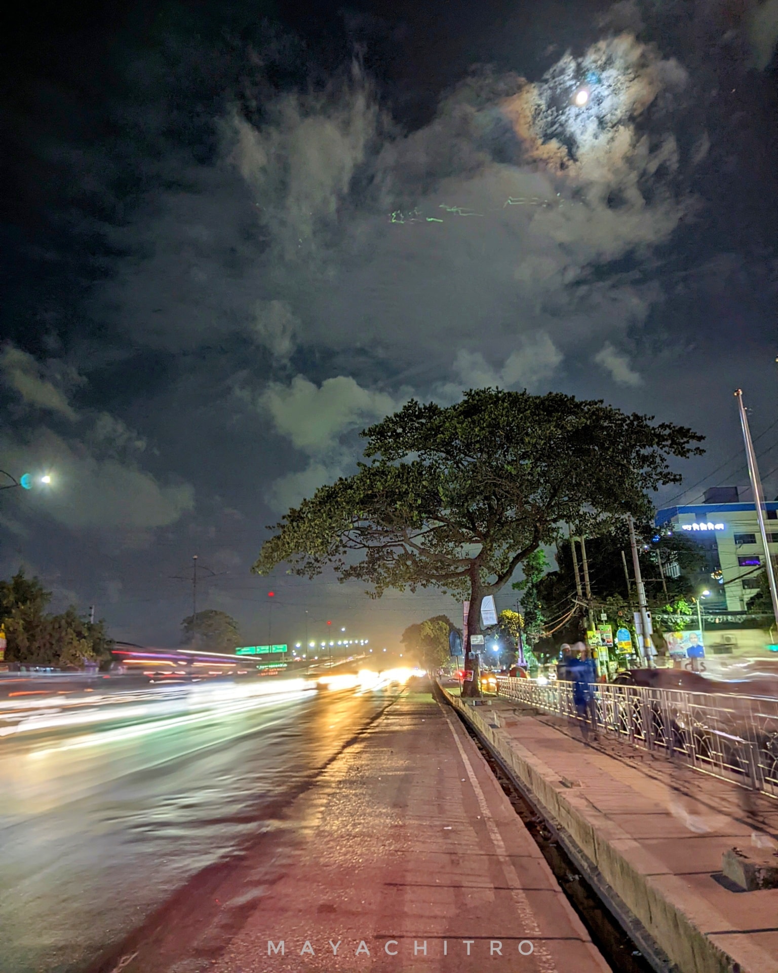 Urban Road Lighttrails