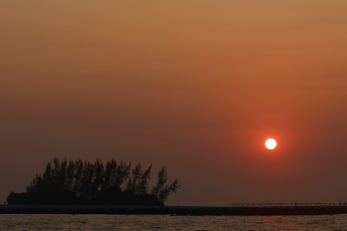 Tranquil Coastal Sunset